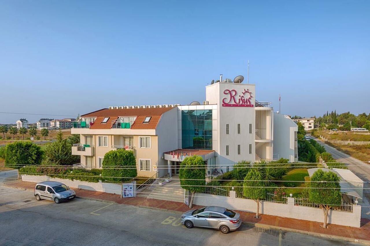 Risus Hotel Sidé Extérieur photo