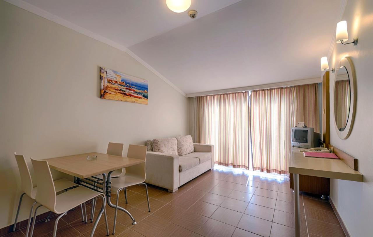 Risus Hotel Sidé Extérieur photo