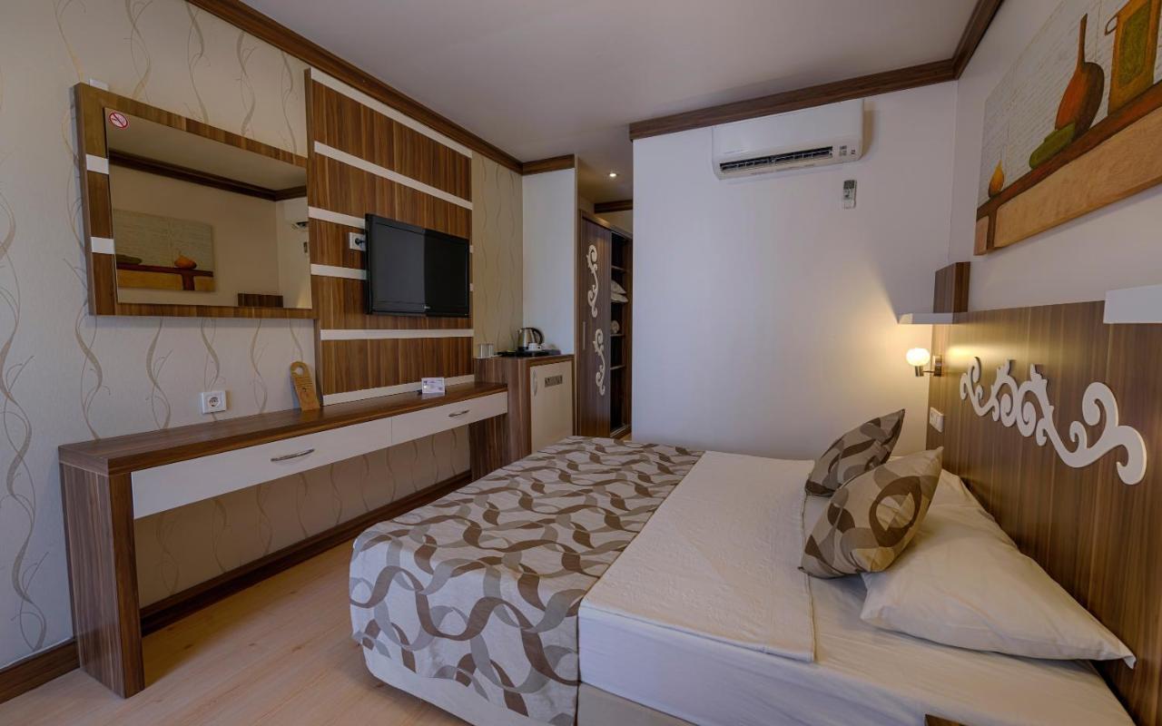 Risus Hotel Sidé Extérieur photo