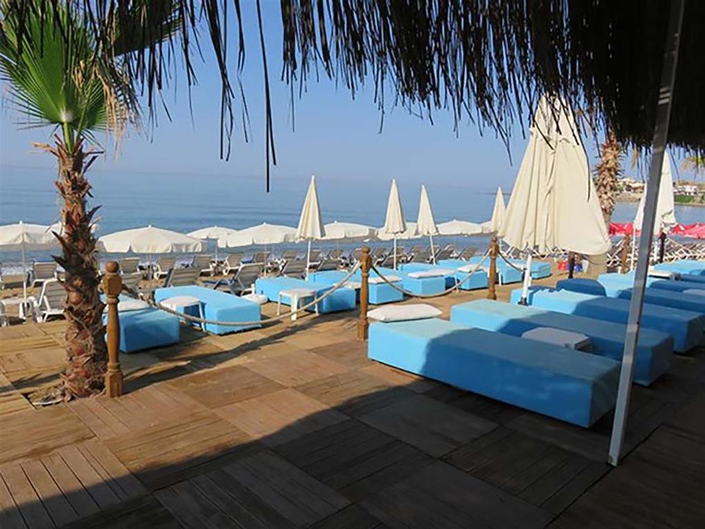 Risus Hotel Sidé Extérieur photo