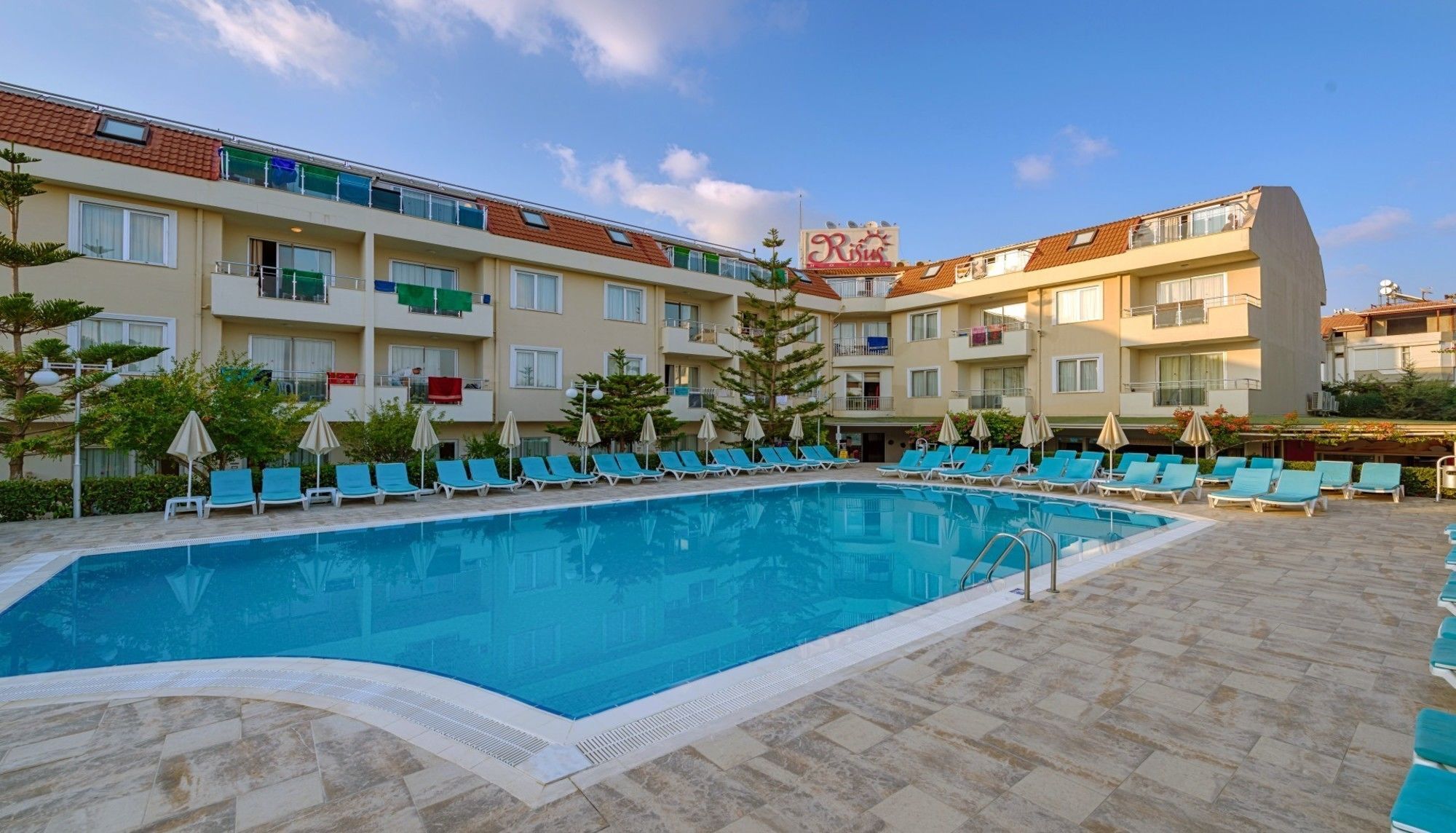 Risus Hotel Sidé Extérieur photo